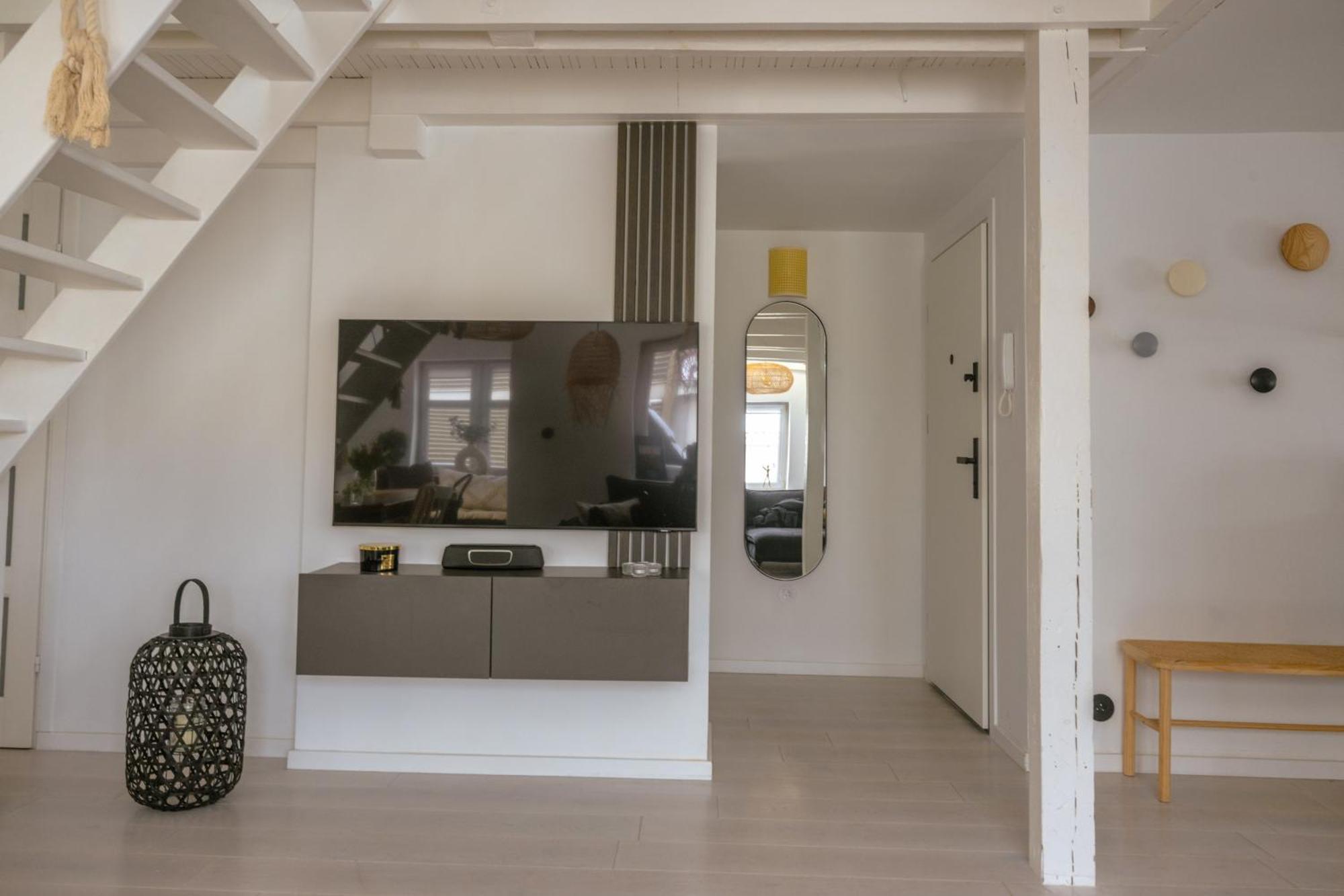 Lägenhet Home3city Klimatyczne Poddasze *